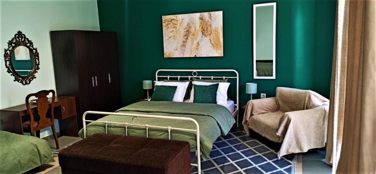 Grace : Garden And Terrace House Apartment Kavala