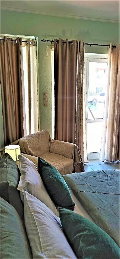 Grace : Garden And Terrace House * Kavala