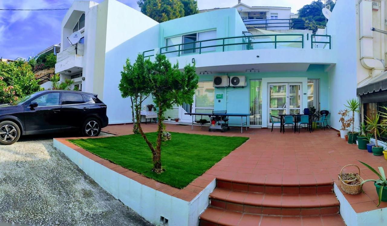 Grace : Garden And Terrace House *